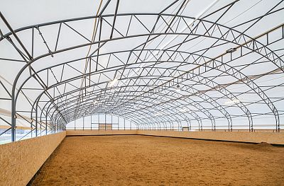 Equiwell riding hall, Hrobice