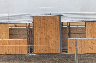 Equiwell riding hall, Hrobice